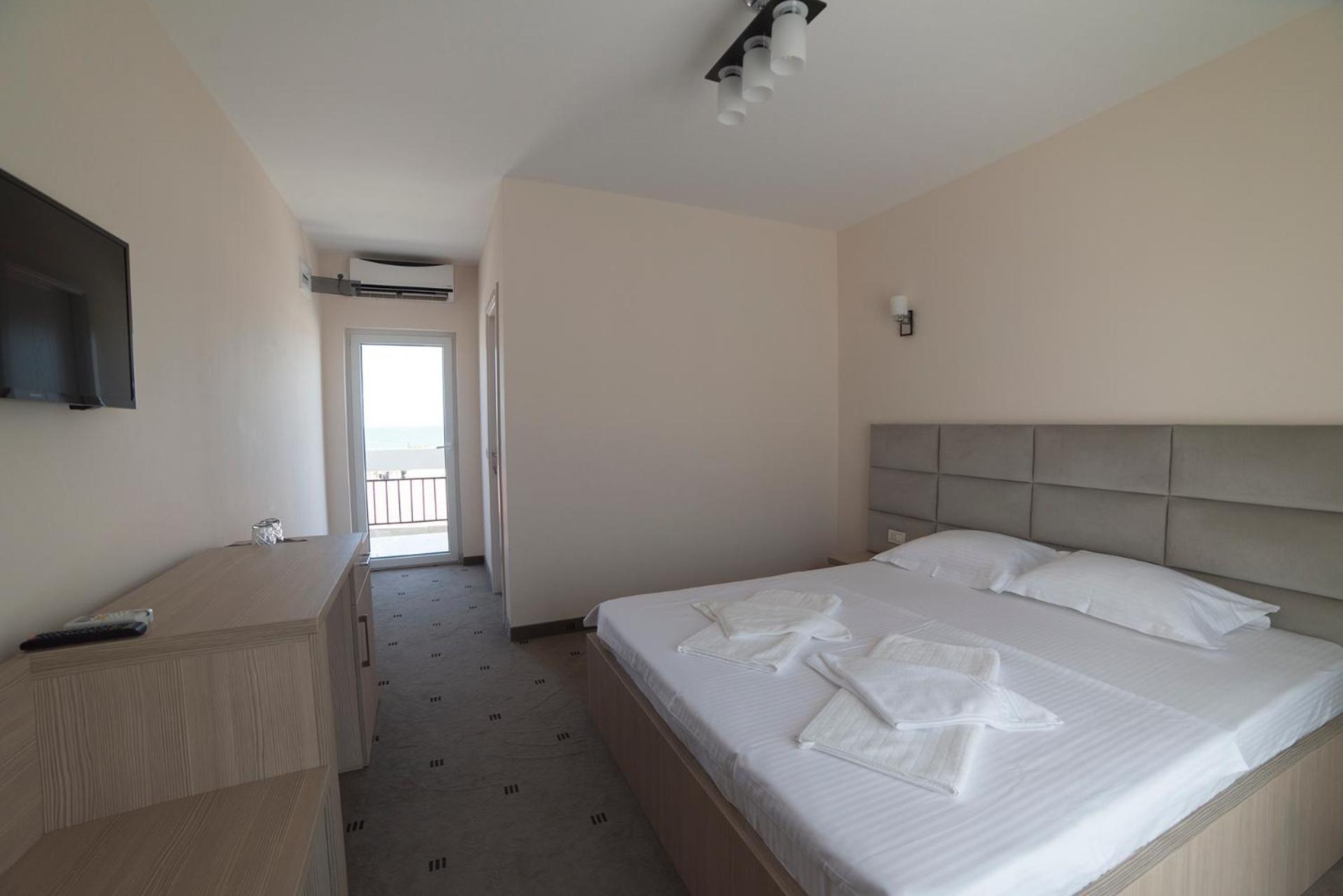 Sammos Beach Resort Navodari Room photo