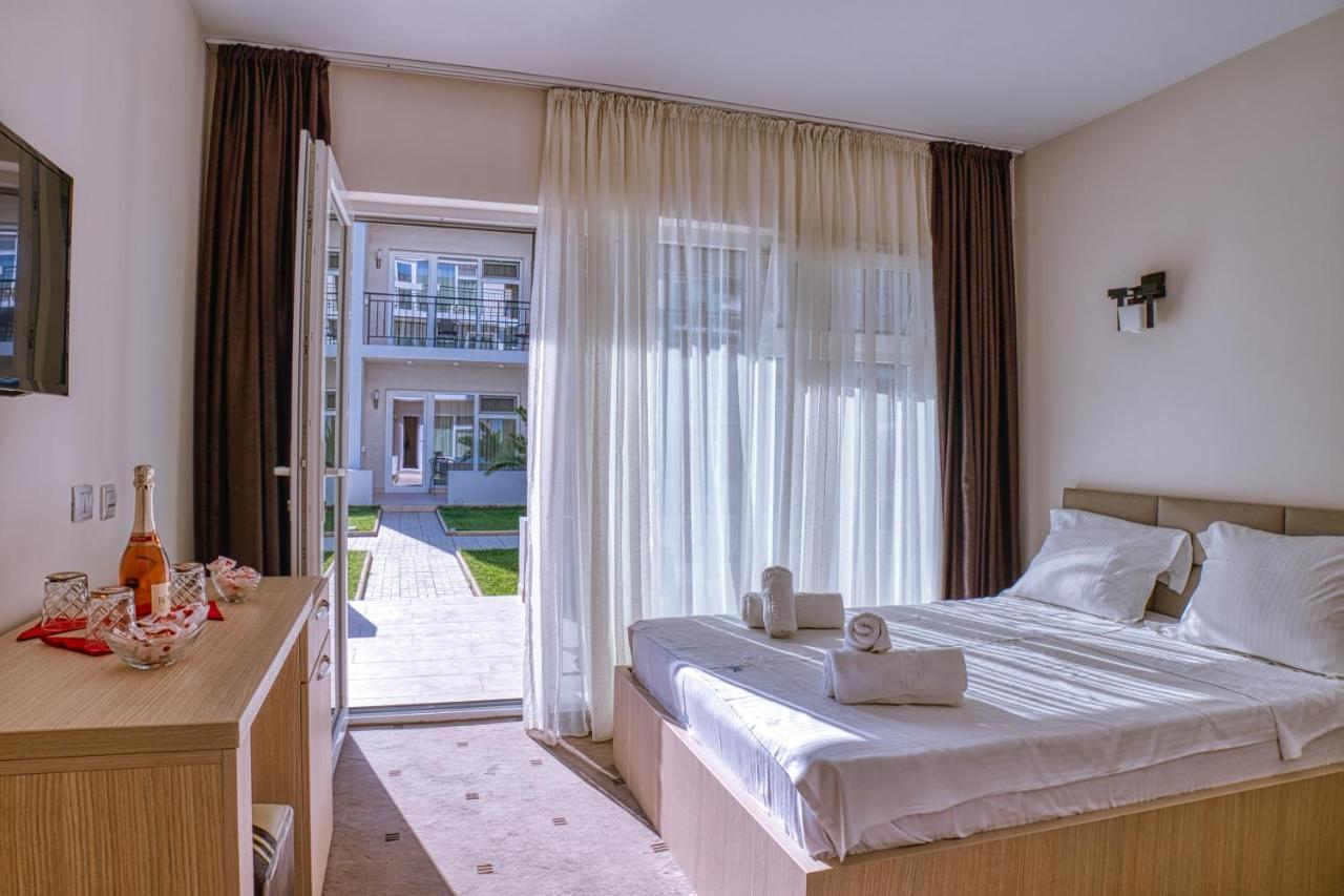 Sammos Beach Resort Navodari Exterior photo
